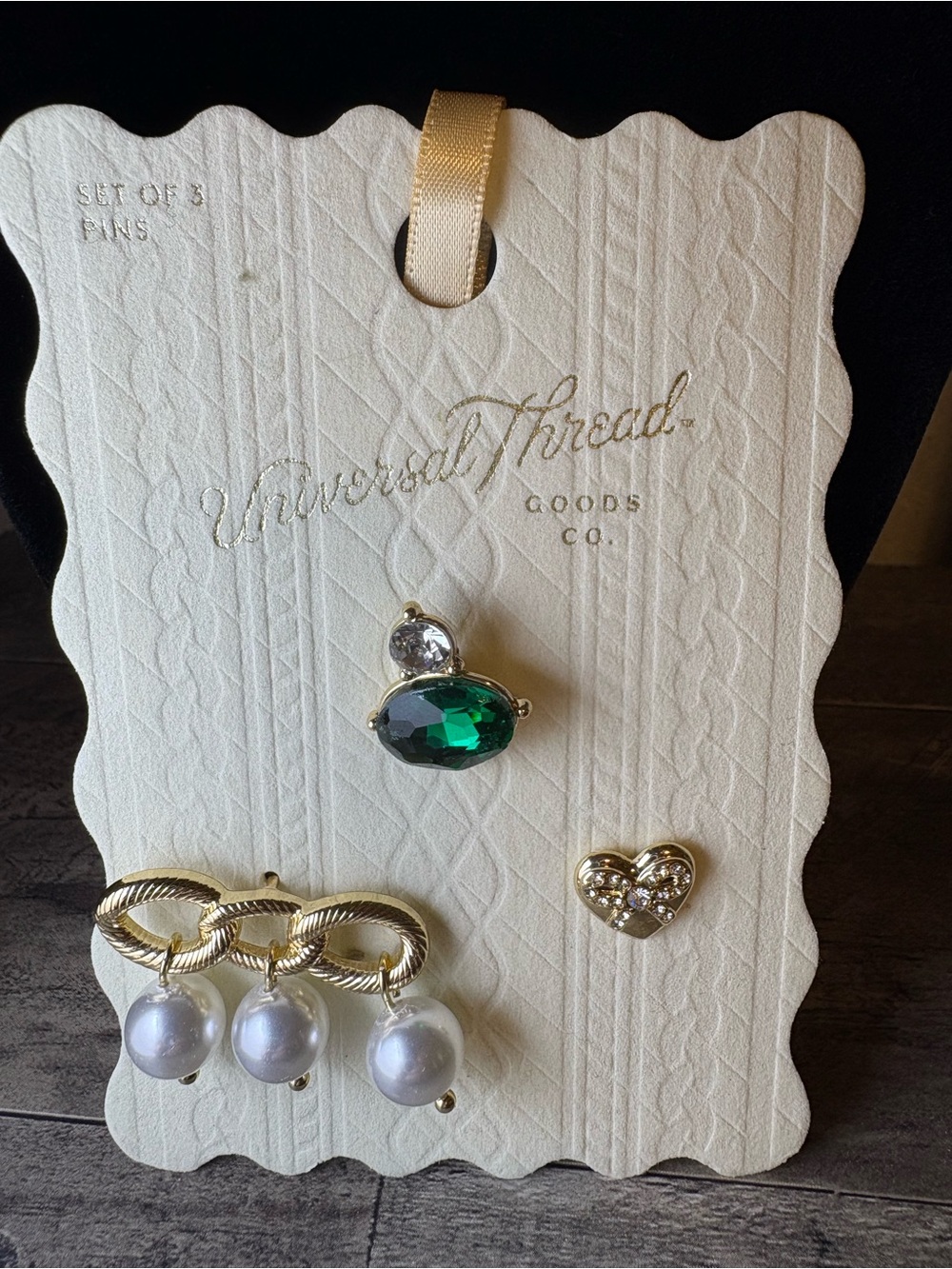 Universal Thread Gold-Tone Brooch Set with Green Gem and Pearl Drops